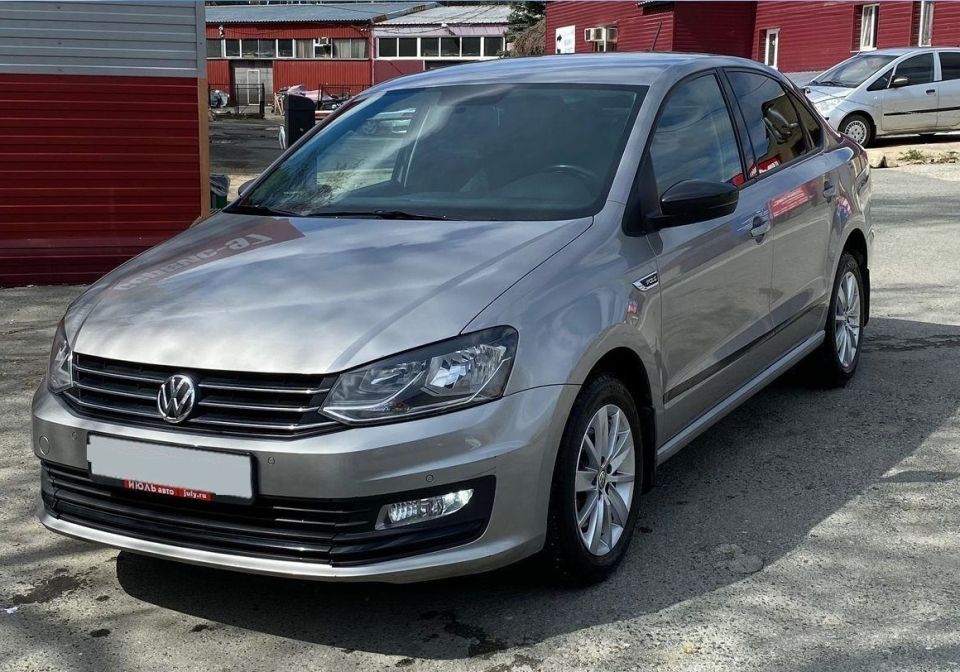   Volkswagen Polo  Chery Tiggo 4:     