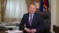 Губернатор Виктор Томенко поздравил выпускников Алтайского края с последним звонком