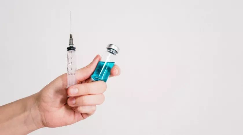 Гинцбург допустил, что пациенты получат вакцину от рака в ближайшие месяцы