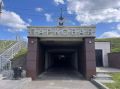 В Барнауле продолжаются работы по созданию фотозоны "Метро" в подземном переходе, который ведет в Нагорный парк