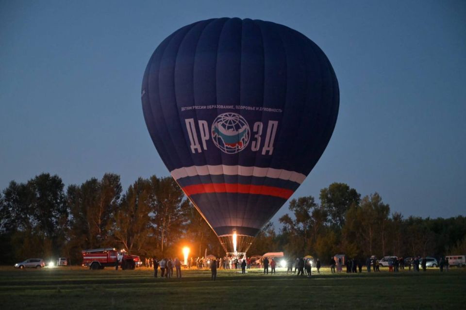                   Ļ,    10 678 