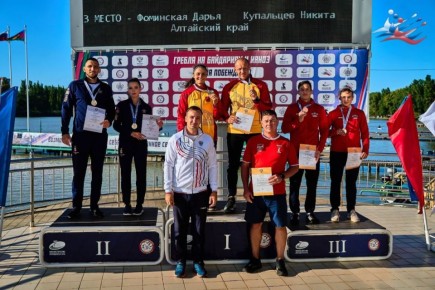 Два золота, серебро и четыре бронзы завоевали гребцы региона на чемпионате России и всероссийских стартах в Краснодаре