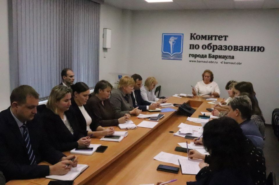 Подведены итоги комплектования городских школ на начало 2025/2026 учебного года