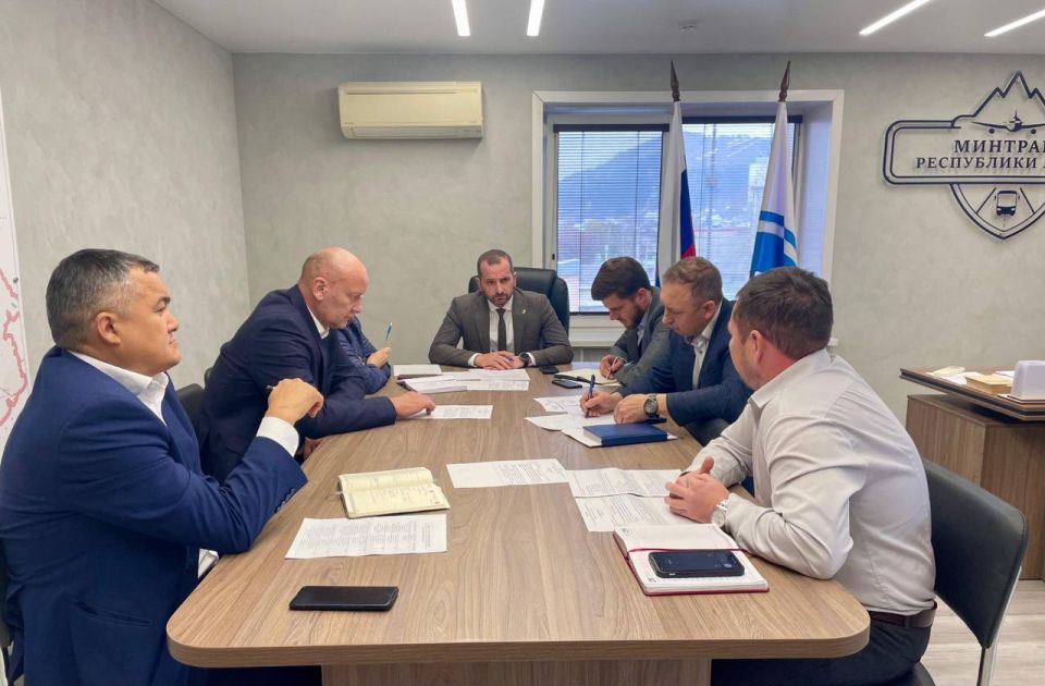 Провёл рабочее совещание по ключевому направлению – реализация национального проекта «Инфраструктура для жизни»