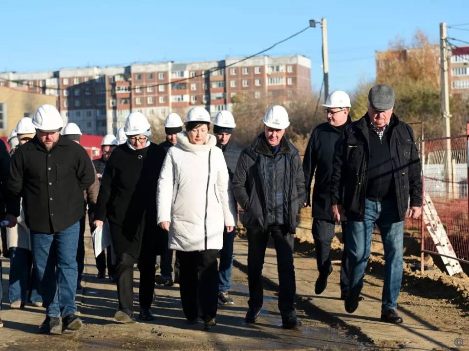 В Барнауле продолжается строительство "супершколы" на ул. Попова, 130 в новом квартале 2033 В Барнауле продолжается строительство "супершколы" на ул. Попова, 130 в новом квартале 2033