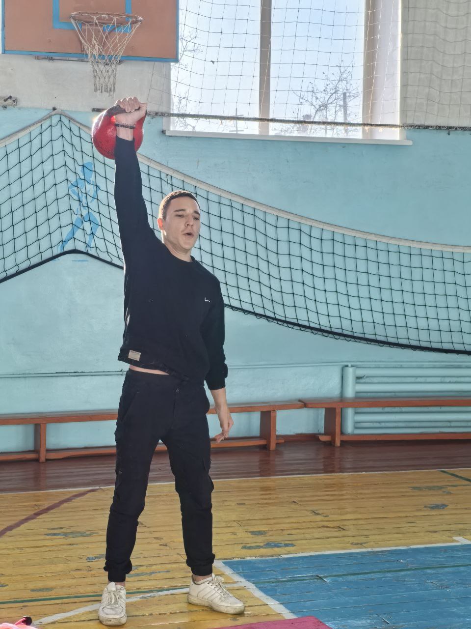 Соревнования по гиревому спорту прошли в спортивном зале Волчихинского политехнического колледжа Соревнования по гиревому спорту прошли в спортивном зале Волчихинского политехнического колледжа