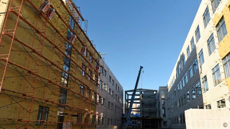 В Барнауле продолжается строительство "супершколы" на ул. Попова, 130 в новом квартале 2033 В Барнауле продолжается строительство "супершколы" на ул. Попова, 130 в новом квартале 2033