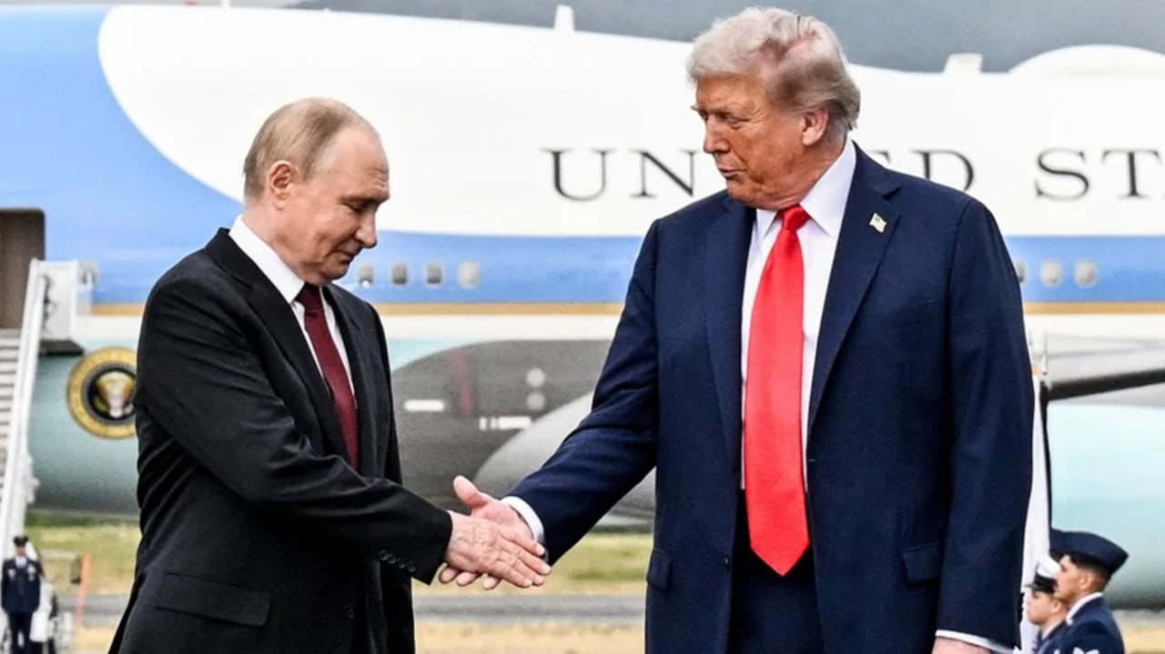 Президент США Дональд Трамп рассказал, при каком условии он назначит новую встречу с российским коллегой Владимиром Путиным