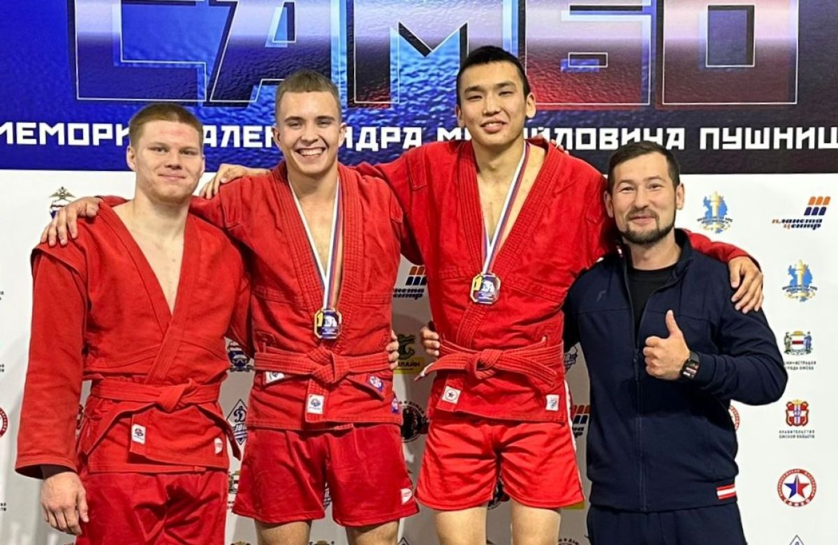 Чаян Чамзо и Роман Михеев победители, Никита Кобелев - бронзовый призёр «Мемориала Александра Пушницы» по самбо в Омске