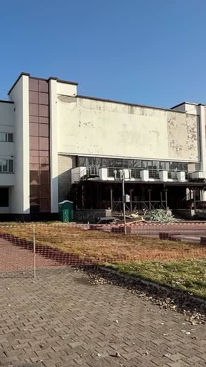 Бывшее здание ночного клуба «Опера» начали демонтировать в Барнауле