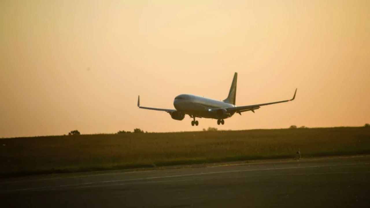 Десять пассажиров S7 Airlines не смогли вылететь из Сочи в Новосибирск из-за овербукинга