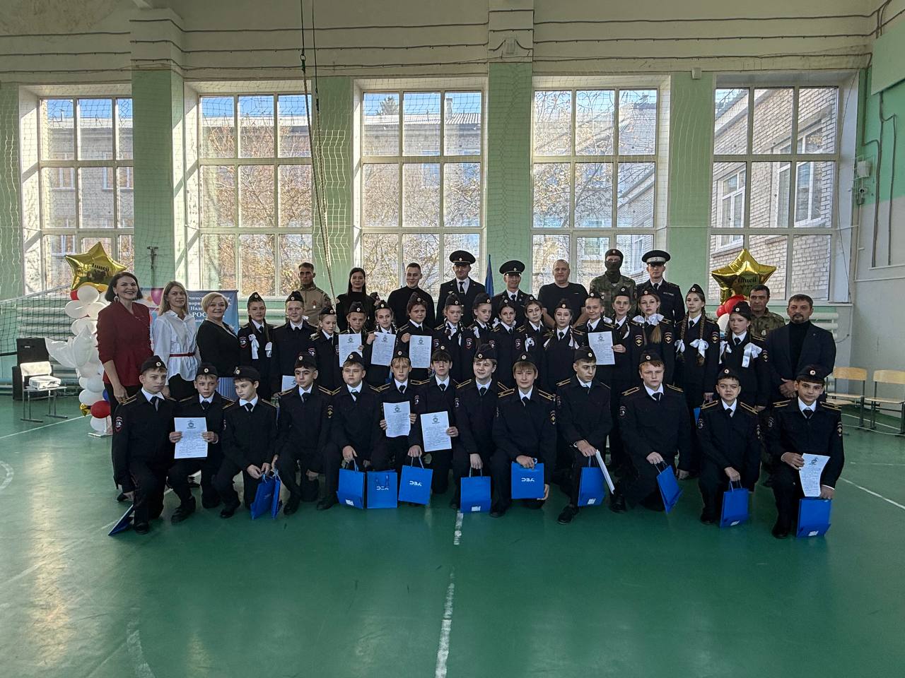 В барнаульском лицее №73 состоялась церемония принятия Присяги учащимися правоохранительного класса В барнаульском лицее №73 состоялась церемония принятия Присяги учащимися правоохранительного класса