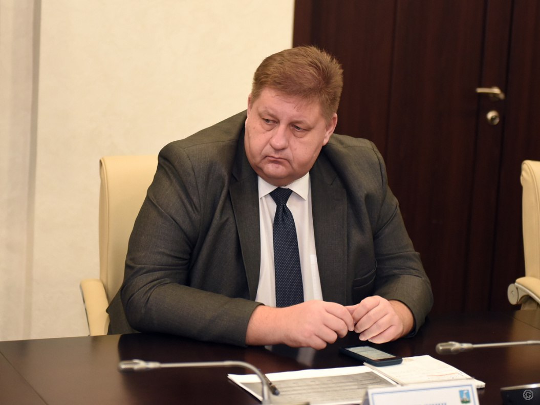 Вячеслав Франк провел оперативное аппаратное совещание Вячеслав Франк провел оперативное аппаратное совещание