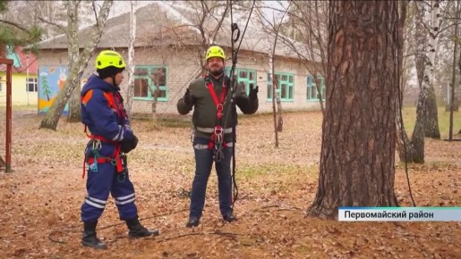 Алтайские школьники на один день стали спасателями