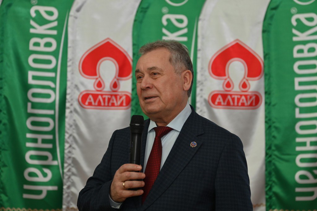 Коллектив кондитерской фабрики «Алтай» получил награды краевого парламента Коллектив кондитерской фабрики «Алтай» получил награды краевого парламента