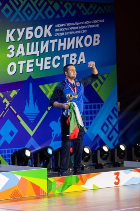Участник программы "Алтай - земля героев" стал кандидатом в мастера спорта по армрестлингу