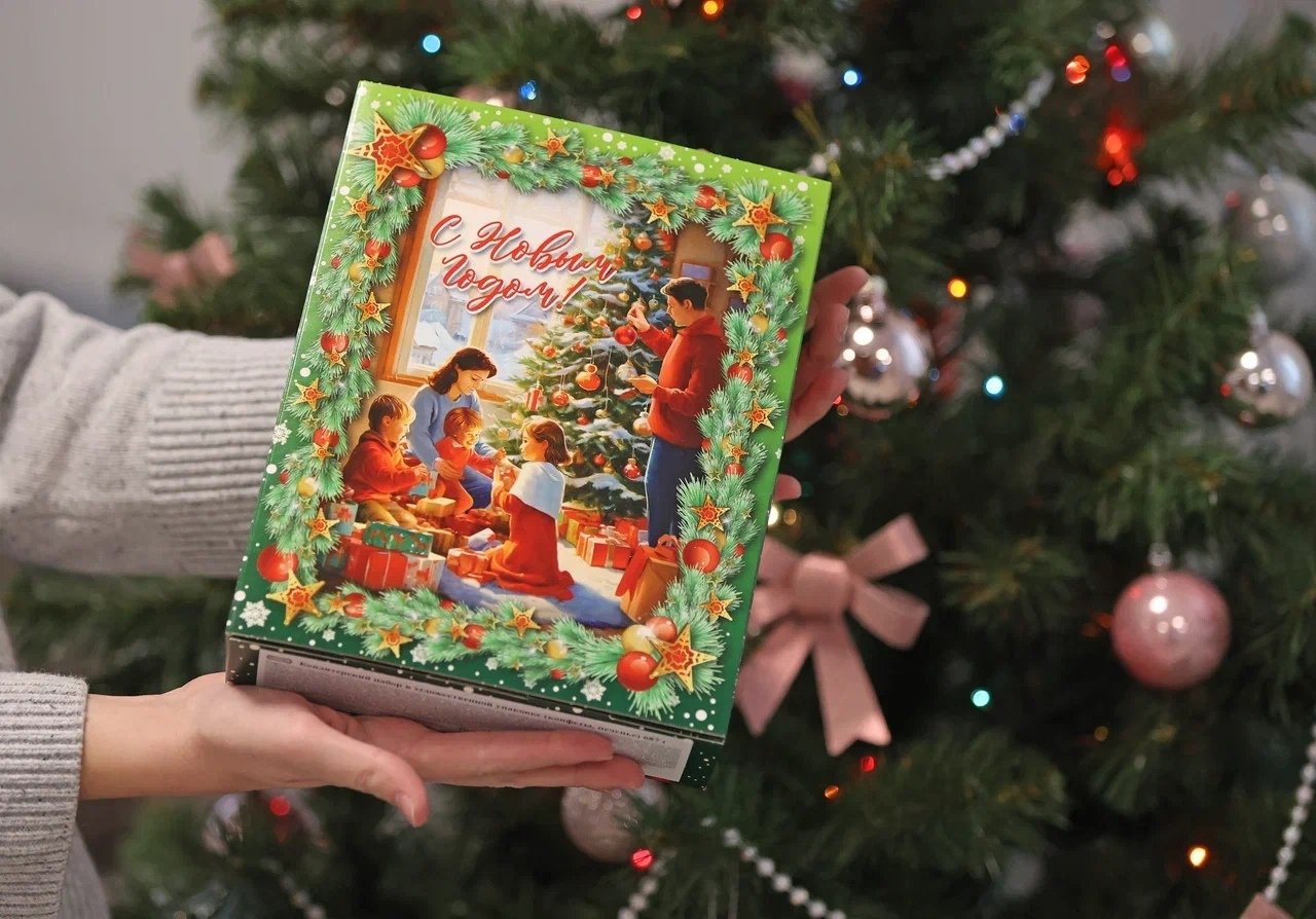 Более 130 тысяч сладких подарков к Новому году планируют изготовить на кондитерской фабрике «Алтай»