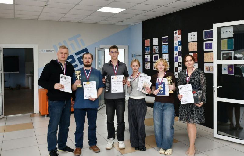 В Барнауле подведены итоги Кубка края по игре го В Барнауле подведены итоги Кубка края по игре го