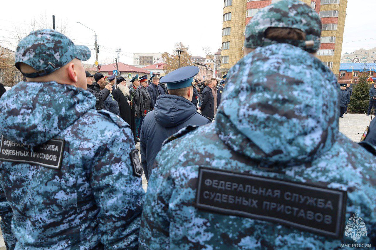 В Барнауле открыт памятный знак, посвященный сотрудникам органов принудительного исполнения В Барнауле открыт памятный знак, посвященный сотрудникам органов принудительного исполнения