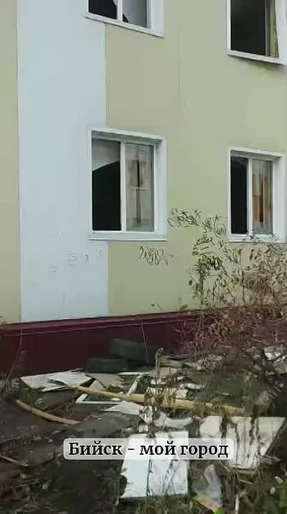 После новости о сносе третьего дома на ул. Спекова, бийчане прислали нам видео и фото