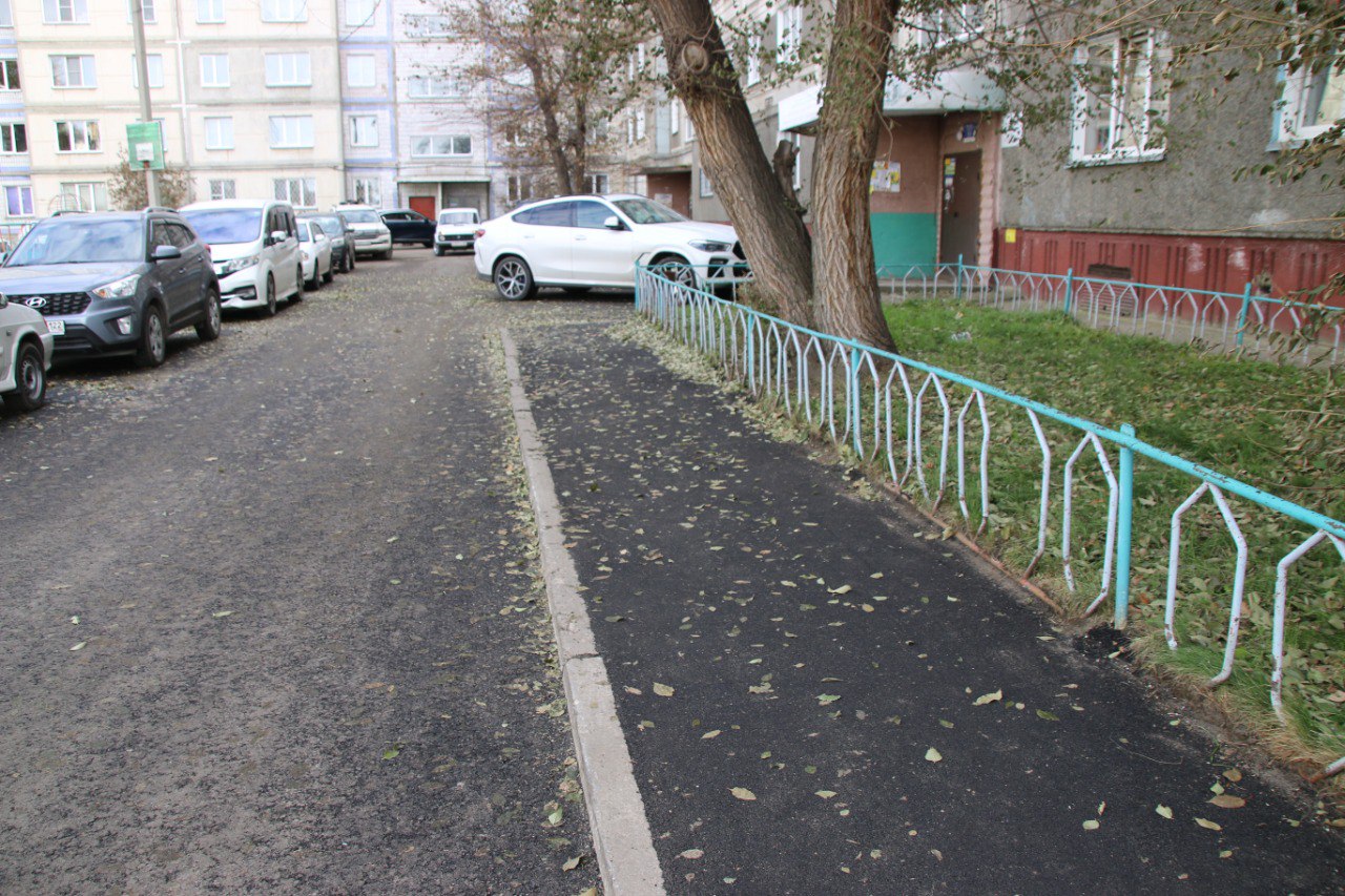 Виктор Щигрев: Благоустроили территорию у «Территориального центра социальной помощи семье и детям города Бийска» Виктор Щигрев: Благоустроили территорию у «Территориального центра социальной помощи семье и детям города Бийска»