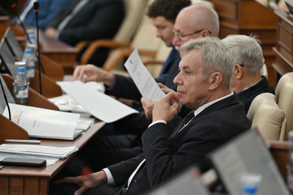 Краевой бюджет, коммунальные льготы, земельные компенсации: депутаты обсудили вопросы повестки на предсессионных заседаниях Краевой бюджет, коммунальные льготы, земельные компенсации: депутаты обсудили вопросы повестки на предсессионных заседаниях