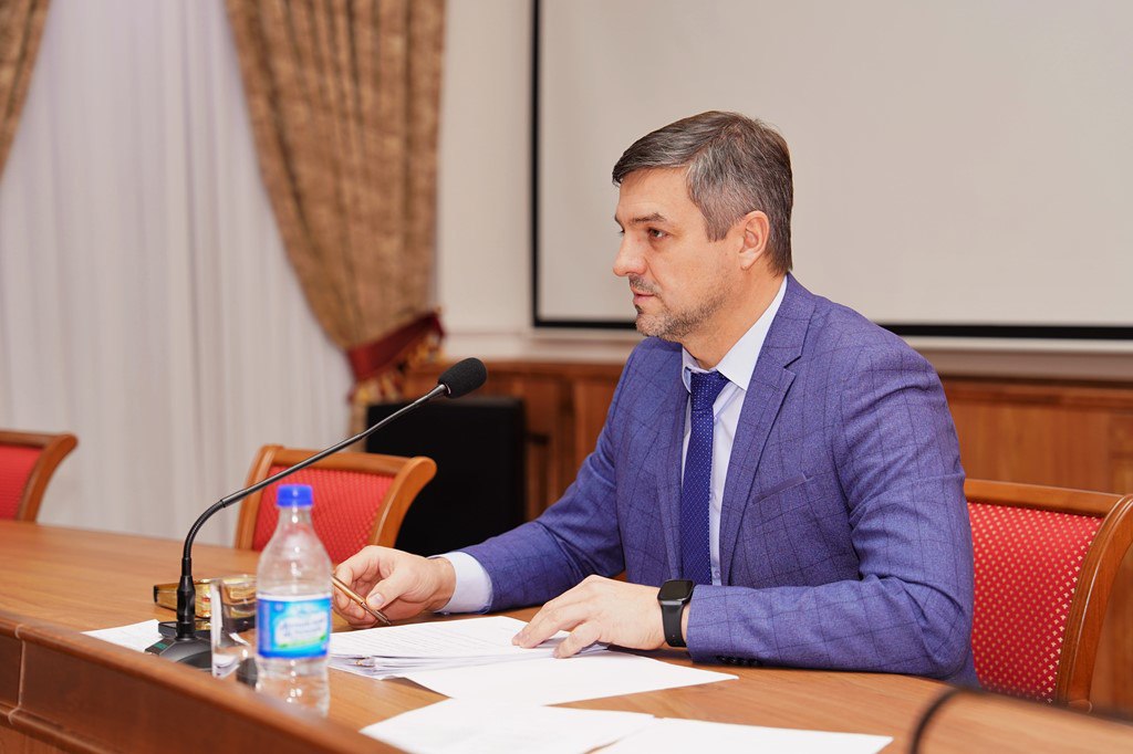 Барнаул обновляет правила размещения уличной рекламы Барнаул обновляет правила размещения уличной рекламы