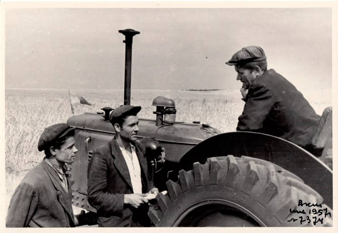 Колхозник – это звучало гордо Колхозник – это звучало гордо