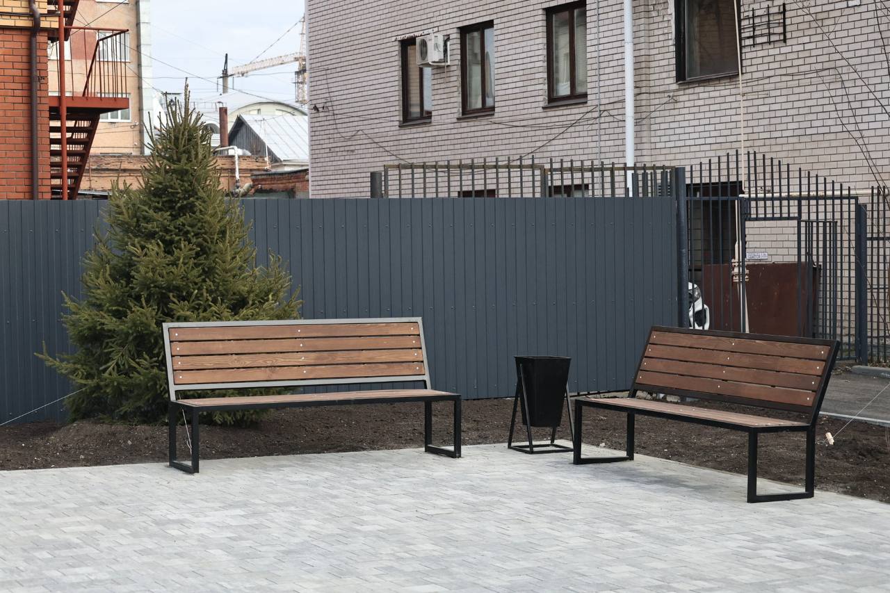 В Барнауле на пересечении улиц Горького и Пушкина 29 октября официально открыли благоустроенный сквер, где установлен памятный знак в честь сотрудников органов принудительного исполнения Алтайского края В Барнауле на пересечении улиц Горького и Пушкина 29 октября официально открыли благоустроенный сквер, где установлен памятный знак в честь сотрудников органов принудительного исполнения Алтайского края