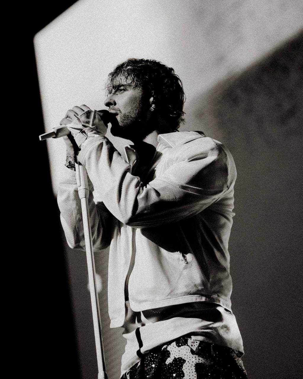 «Пора притормозить»: Егор Крид отменил выступления в городах Сибири