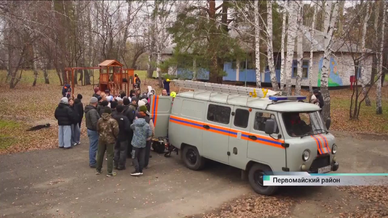 Александр Харламов рассказал барнаульским школьникам о службе на Северном Кавказе и СВО