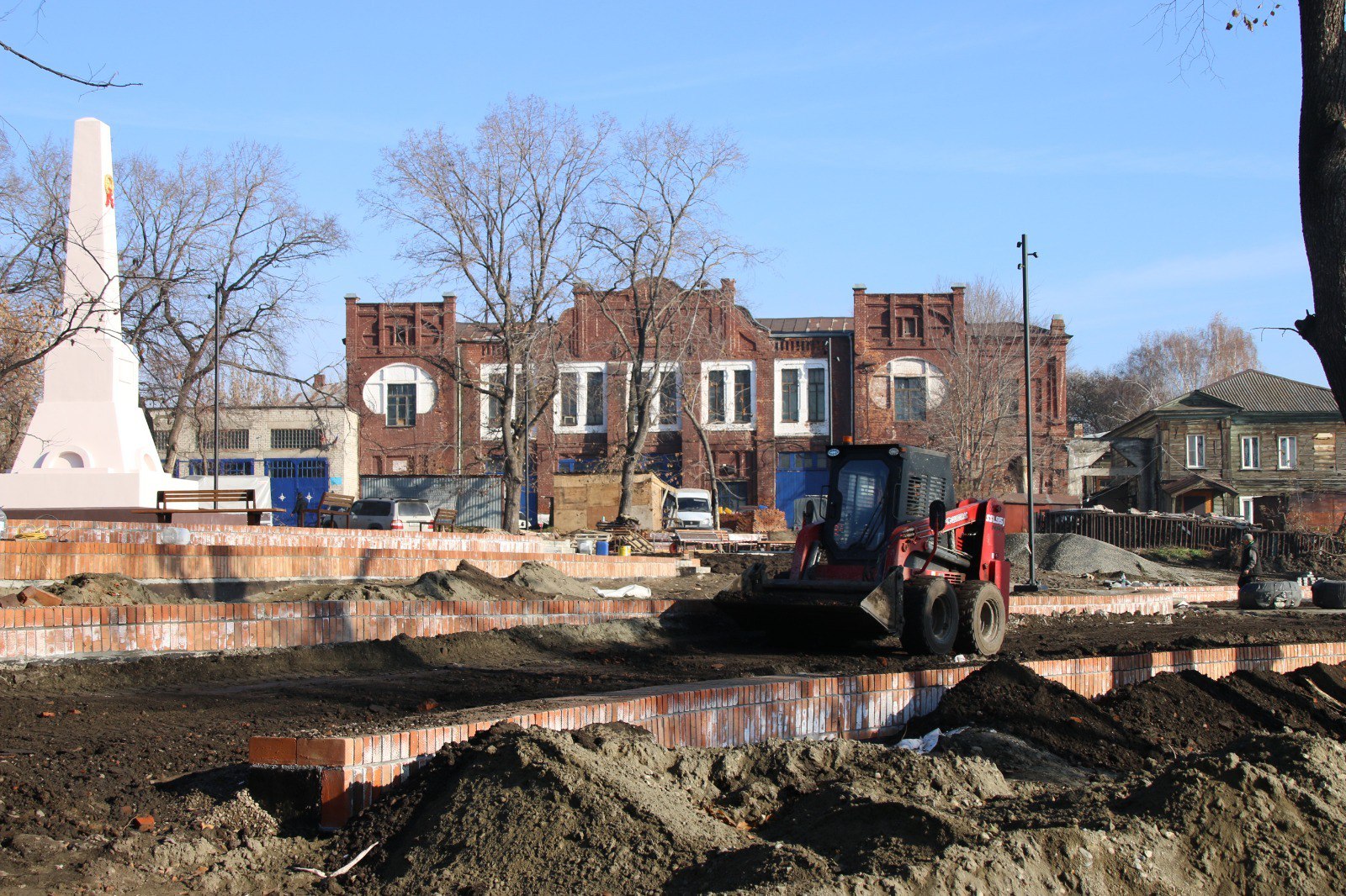 Реконструкция сквера Фомченко выходит на финишную прямую Реконструкция сквера Фомченко выходит на финишную прямую