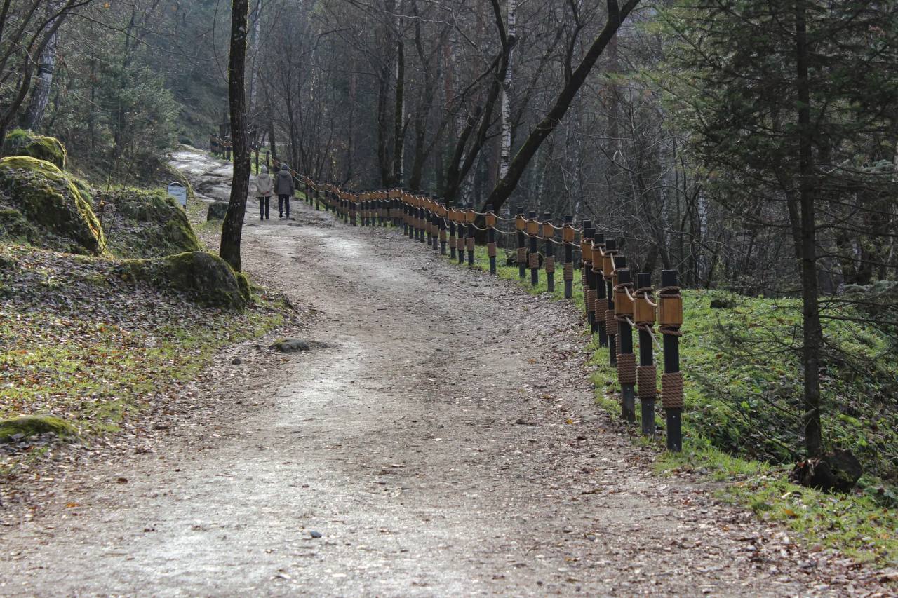 Благоустройство терренкура "Старая мельница" в Белокурихе продолжается Благоустройство терренкура "Старая мельница" в Белокурихе продолжается