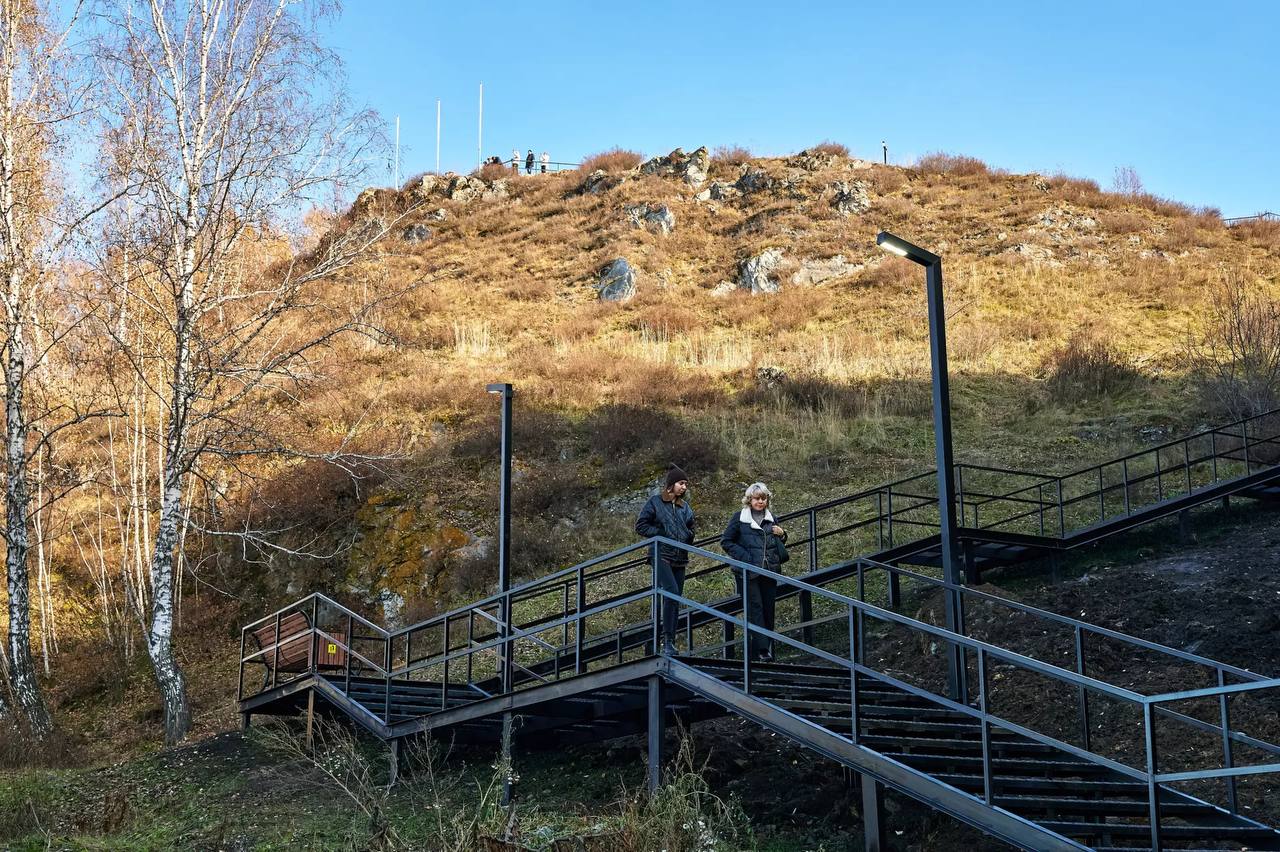 Вид с Чертова пальца: как выглядит новая смотровая площадка на алтайской горе Вид с Чертова пальца: как выглядит новая смотровая площадка на алтайской горе