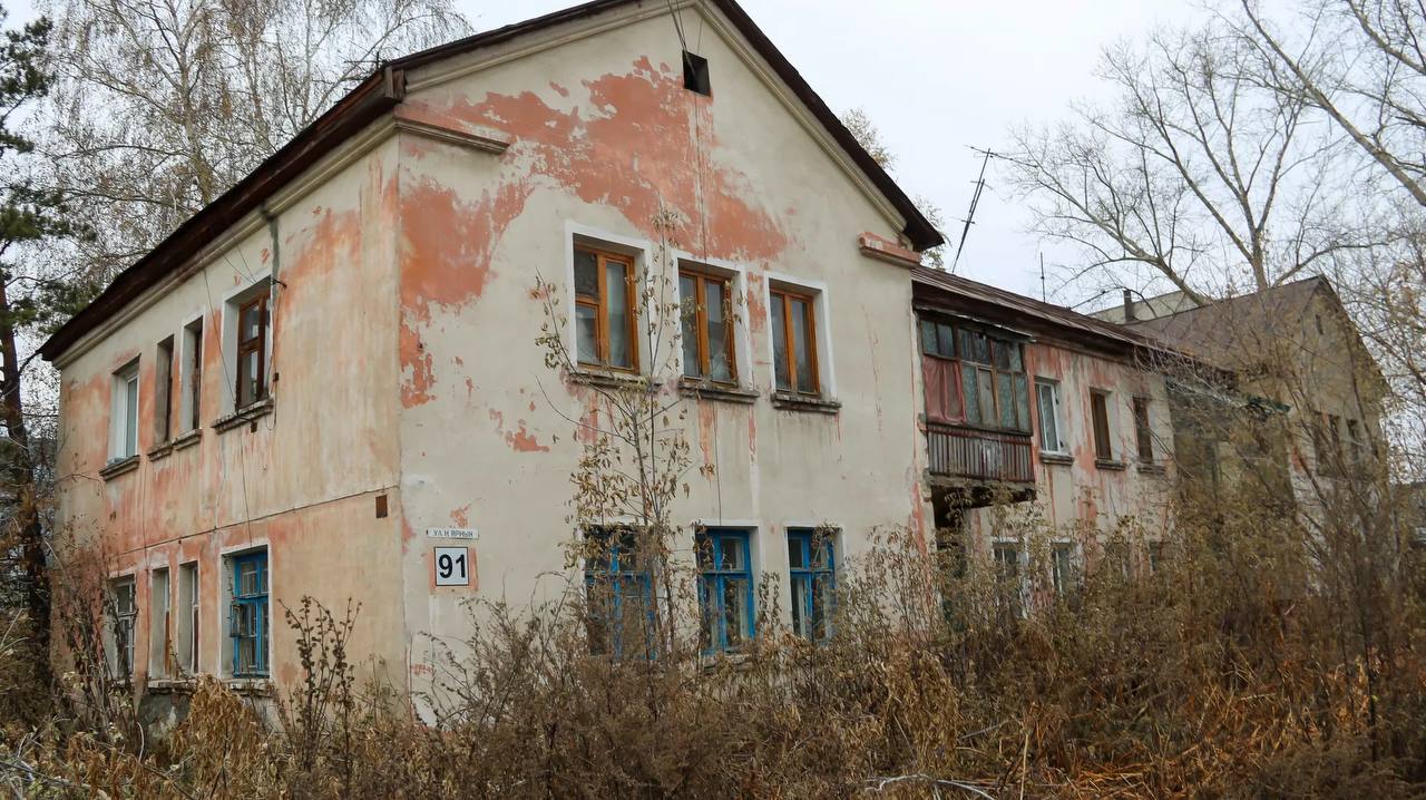 Улица Ярных — это территория, которая сочетает в себе самые разнообразные архитектурные элементы