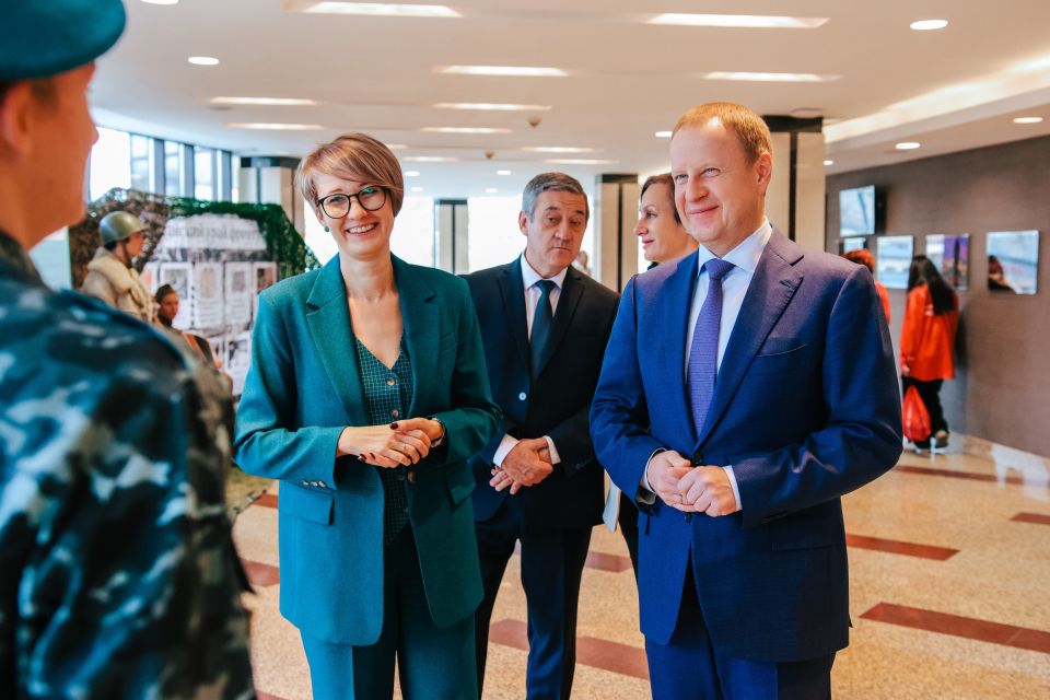 В Барнауле объединились молодые патриоты трех регионов В Барнауле объединились молодые патриоты трех регионов