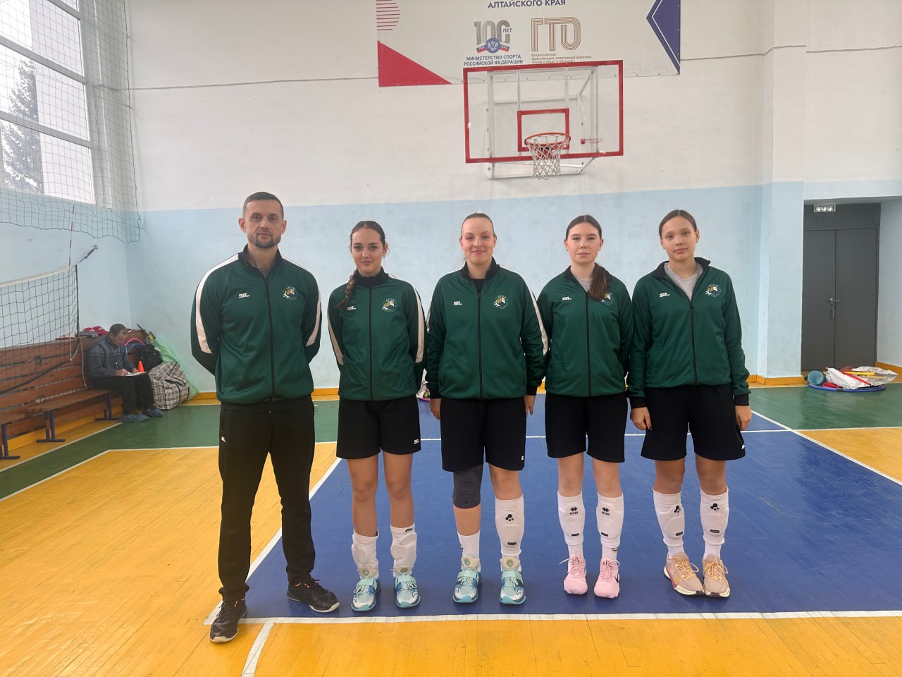 В селе Первомайское прошёл мастер-класс волейбольного клуба Алтай при содействии благотворительного фонда «Мой Алтай» В селе Первомайское прошёл мастер-класс волейбольного клуба Алтай при содействии благотворительного фонда «Мой Алтай»