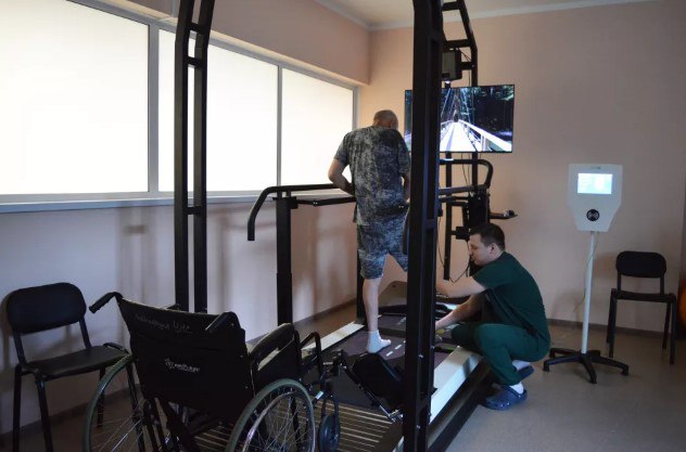 В Алтайском крае помогают пациентам в отделениях реабилитации