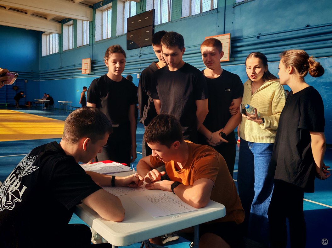 Барнаульские студенты стали участниками спортивно-интеллектуальной игры, приуроченной ко Дню народного единства Барнаульские студенты стали участниками спортивно-интеллектуальной игры, приуроченной ко Дню народного единства