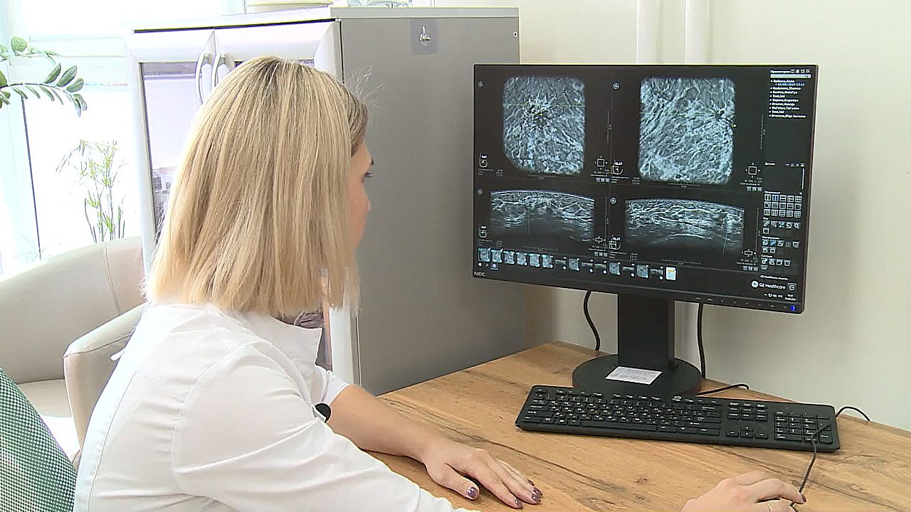 Сегодня жительницы Барнаула могут бесплатно пройти обследование молочной железы