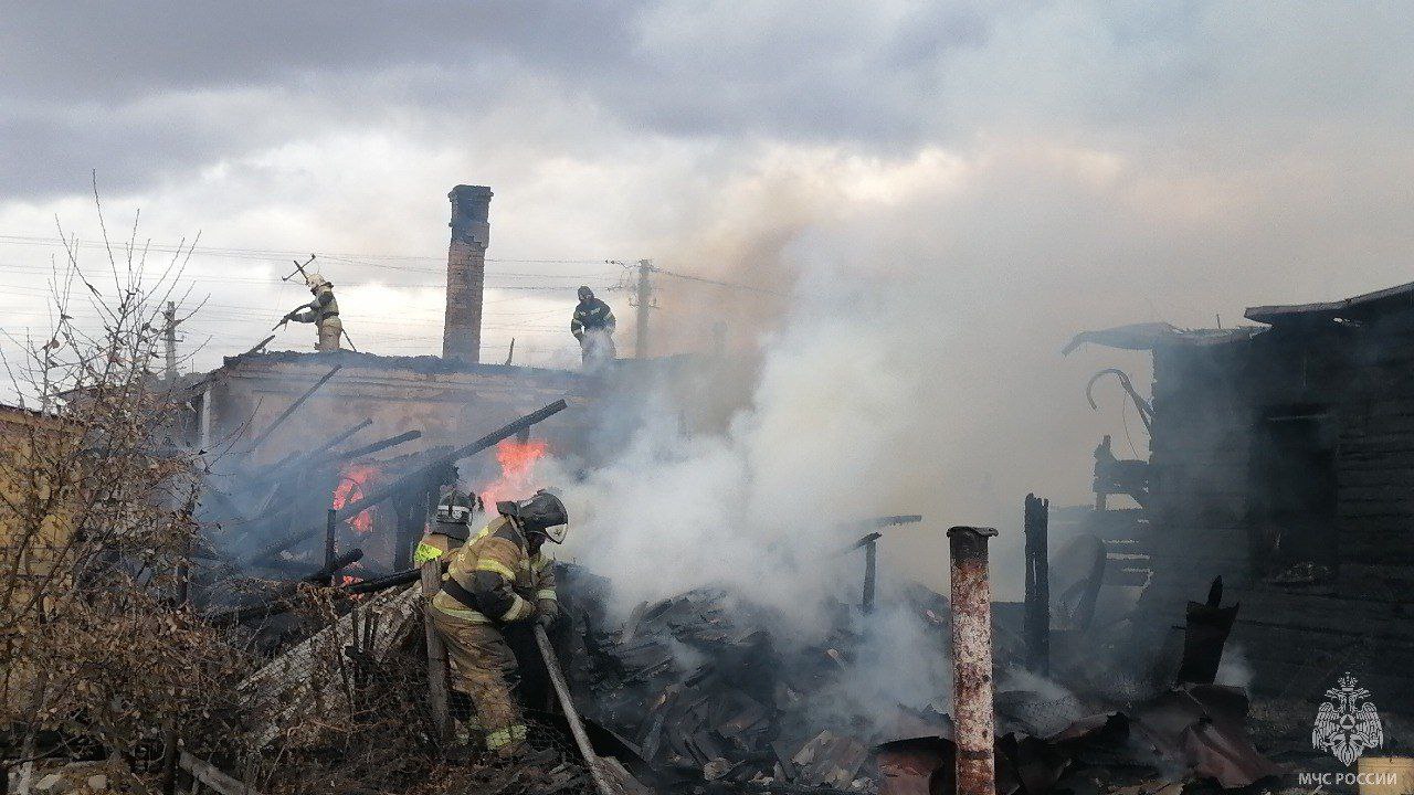 В Рубцовске ликвидирован пожар В Рубцовске ликвидирован пожар