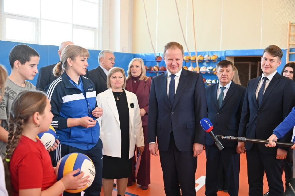 В Немецком национальном районе обновили две школы