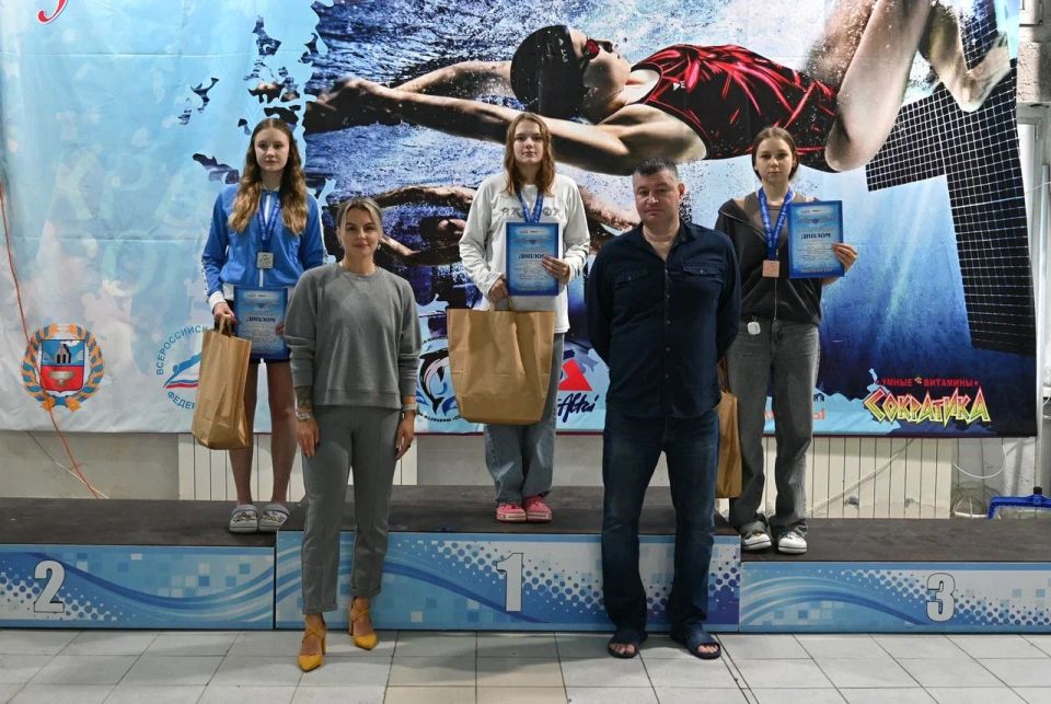 Рубцовские спортсмены успешно выступили на межрегиональных соревнованиях по плаванию