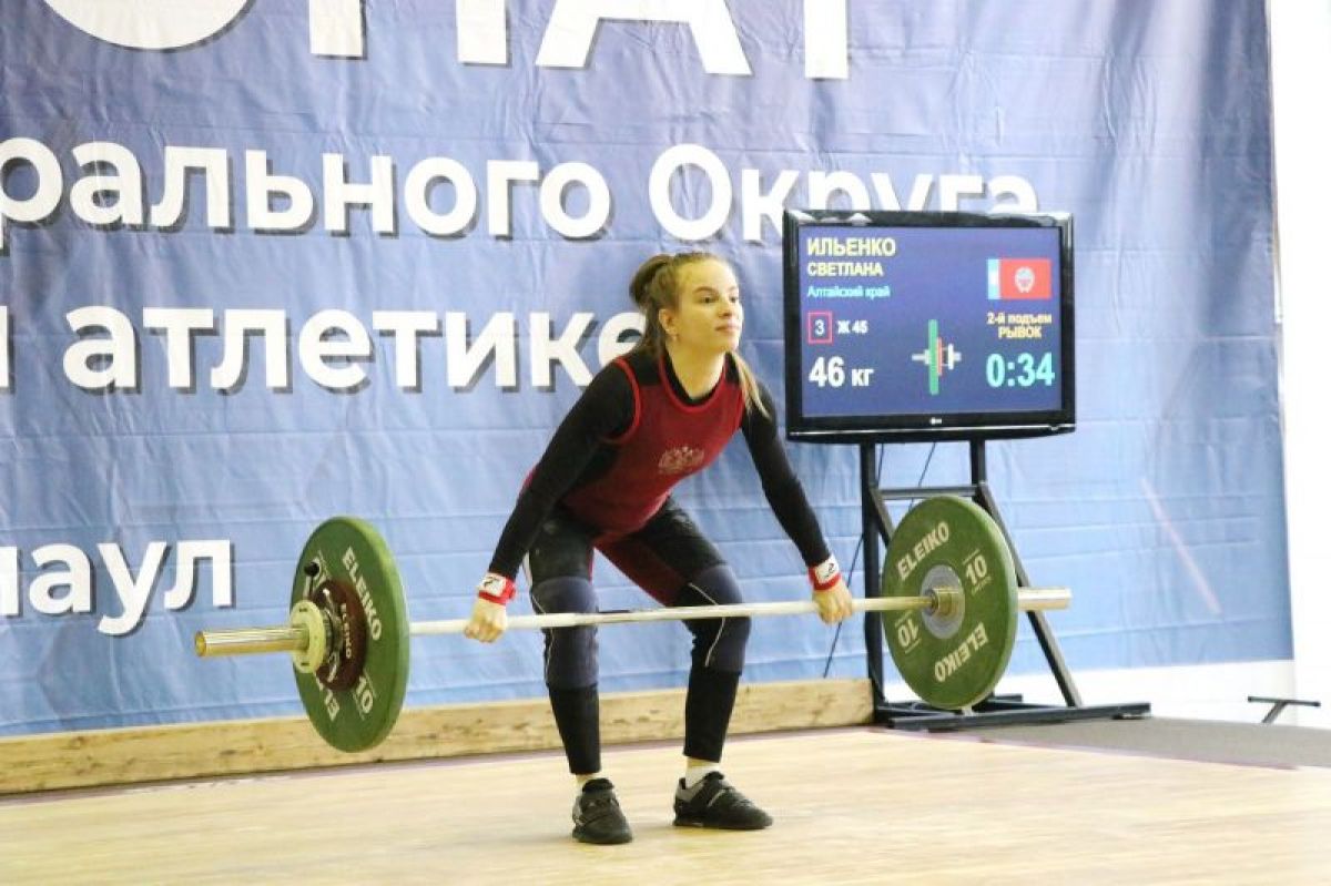 Светлана Ильенко, Ирина Дятлова и Дарья Мелешко — победительницы Всероссийского турнира по тяжелой атлетике памяти Александра Воронина в Кемерово