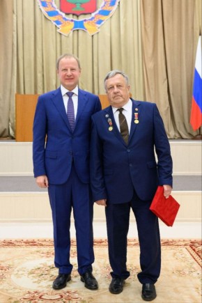 В Алтайском крае работникам предприятий дорожной отрасли вручены региональные премии «За верность профессии»