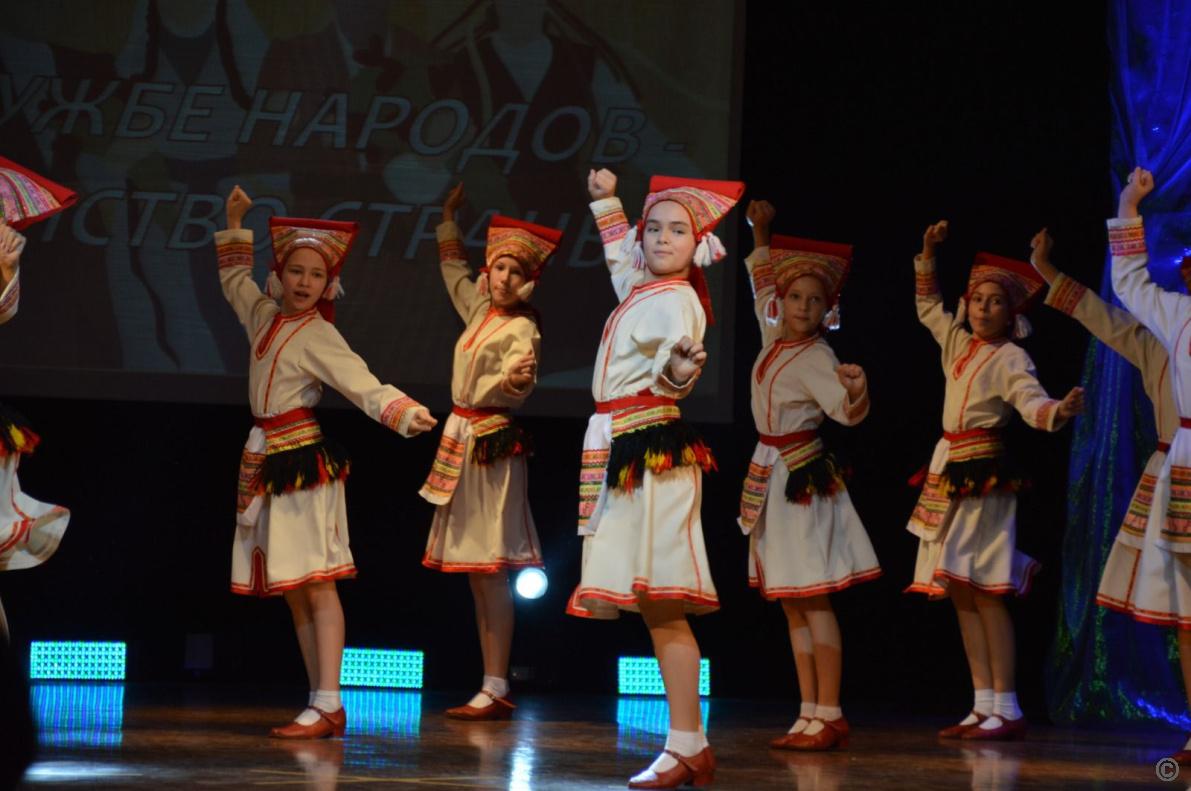 В Барнауле проходят мероприятия, посвященные Дню народного единства В Барнауле проходят мероприятия, посвященные Дню народного единства