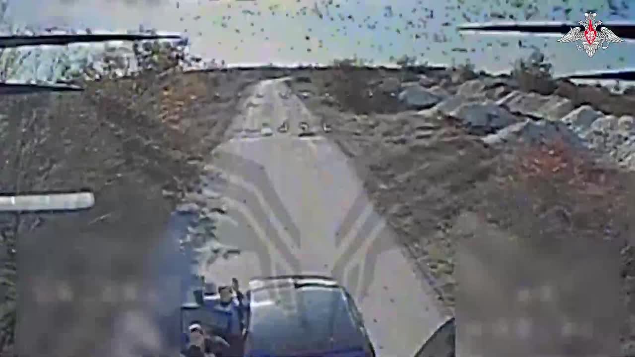 Минобороны России: Оператор БПЛА увел дрон от гражданского автомобиля