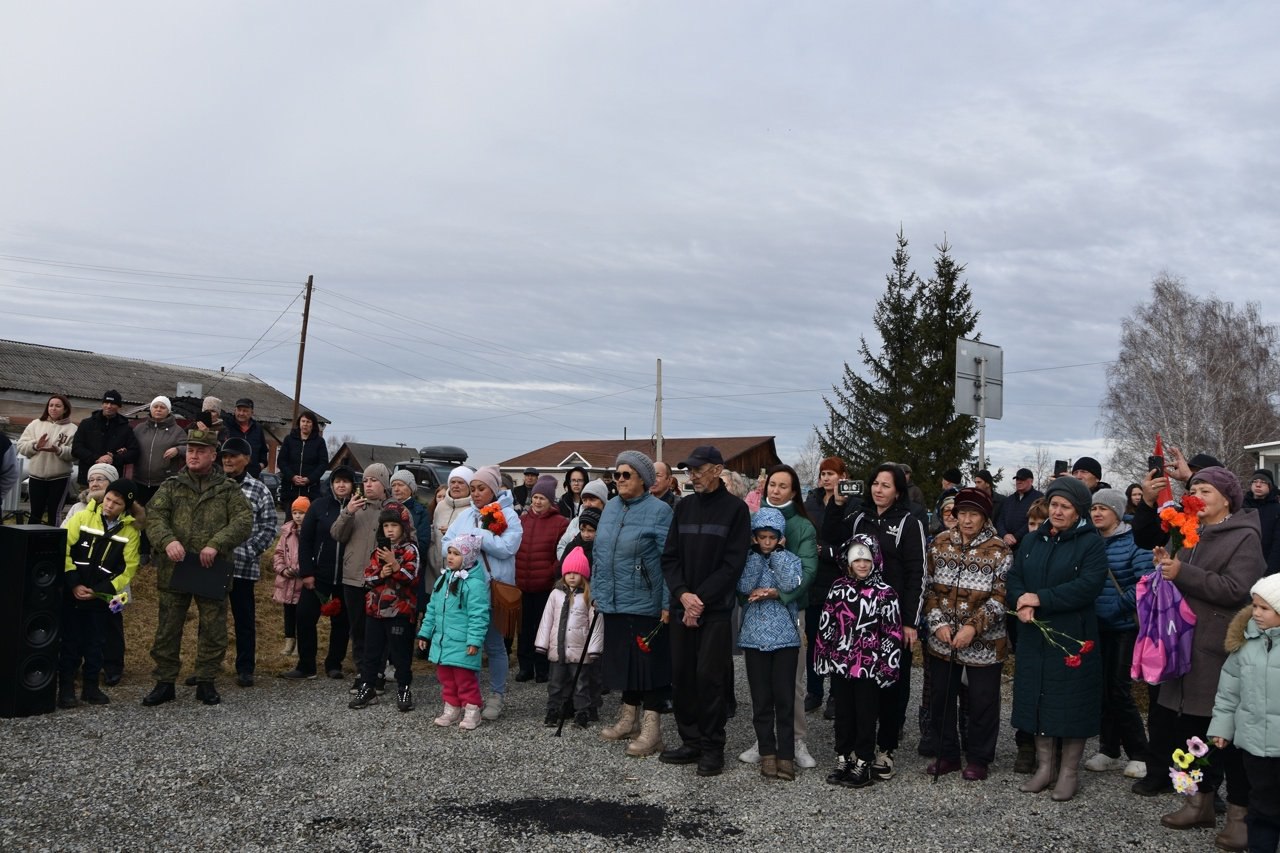 Имена кавалеров Ордена Мужества увековечили в Советском районе  Имена кавалеров Ордена Мужества увековечили в Советском районе