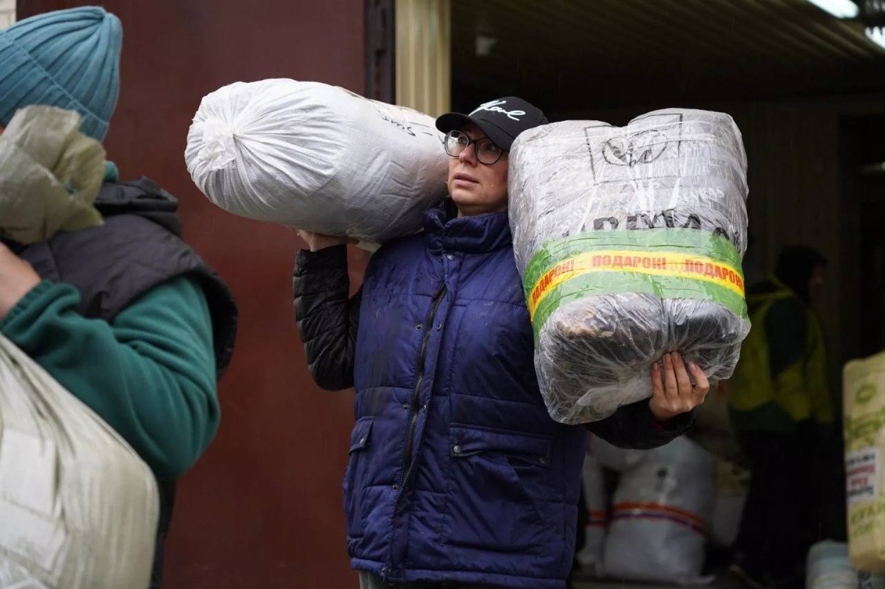 40 тонн груза для бойцов из Алтайского края отправили в зону СВО