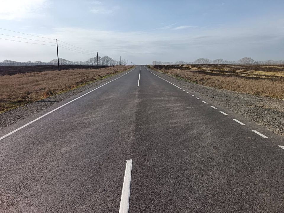 Продолжается обновление дороги к заказнику "Лебединый" в Советском районе Продолжается обновление дороги к заказнику "Лебединый" в Советском районе